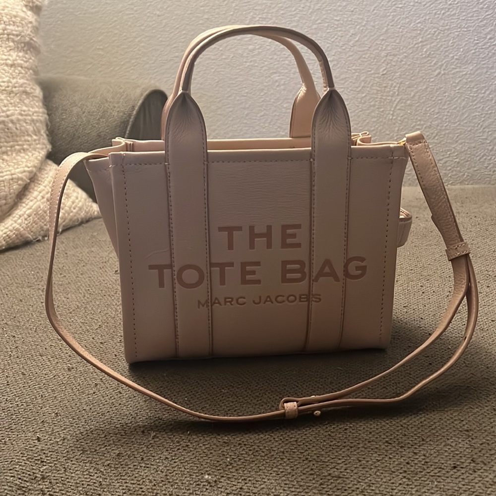 MARC JACOBS THE TOTE BAG LEATHER MINI
